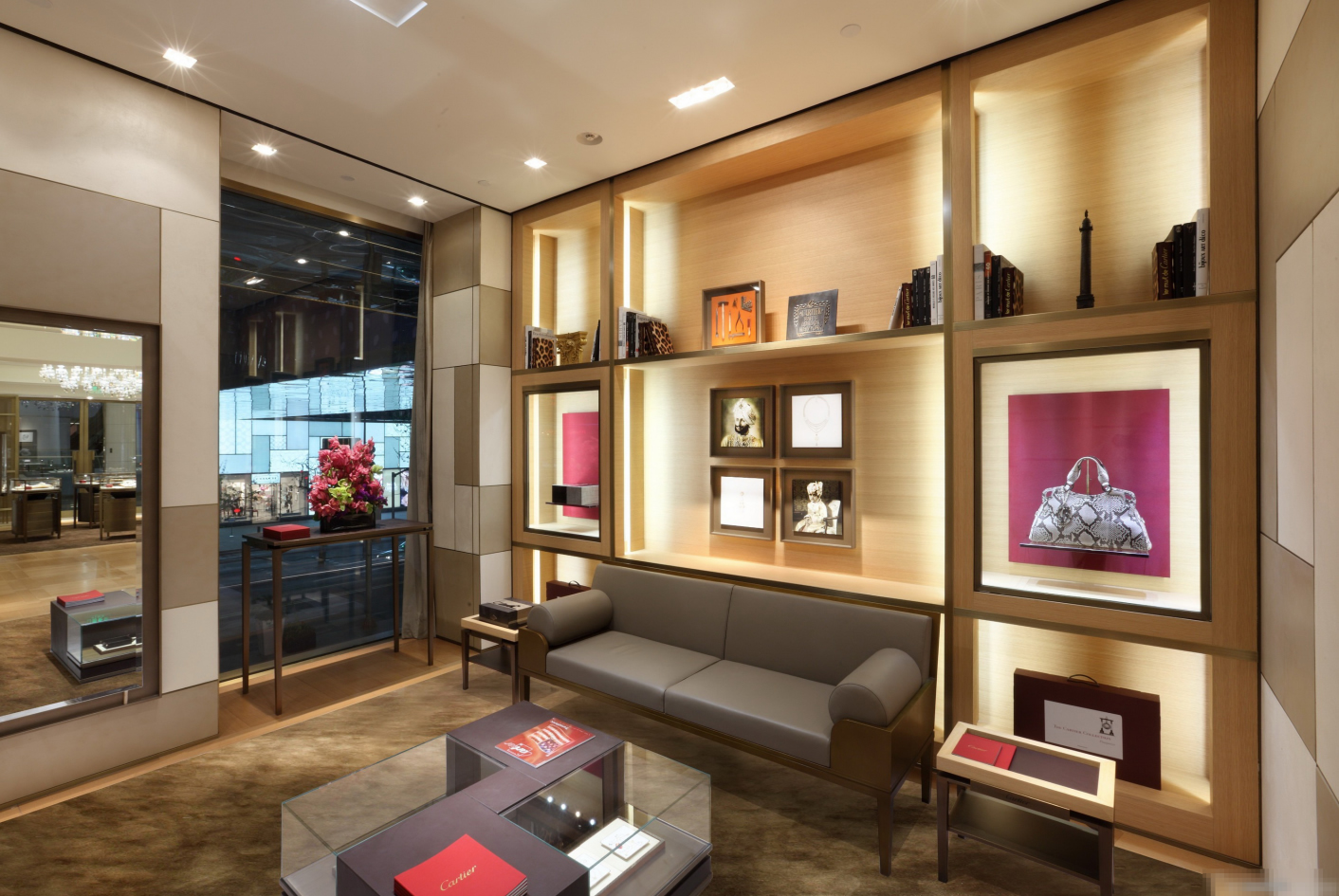 香港廣場(chǎng)卡地亞精品店(圖2)